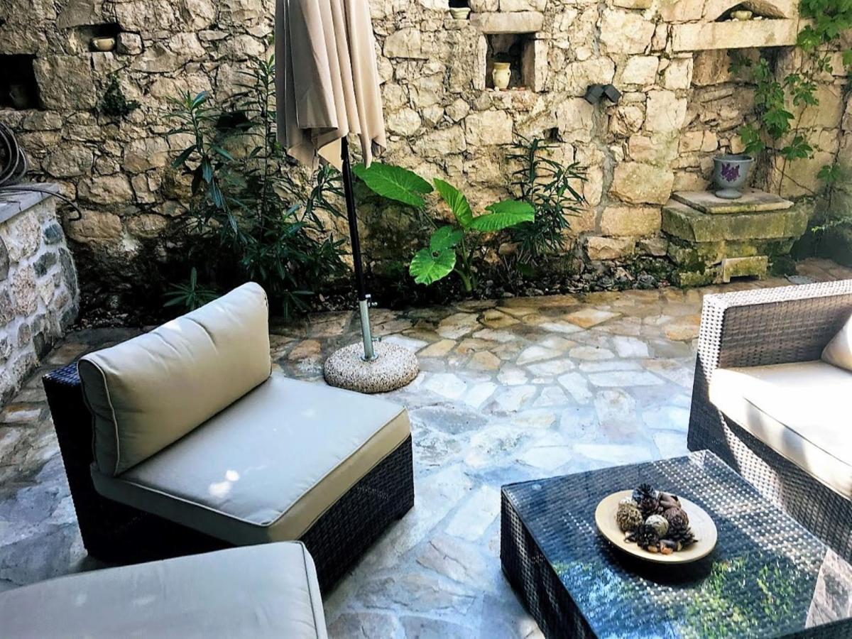 Apartment Old Town Ivo Makarska Bagian luar foto