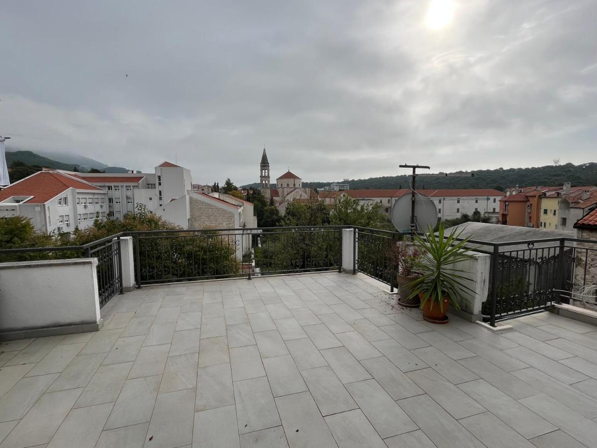 Apartment Old Town Ivo Makarska Bagian luar foto