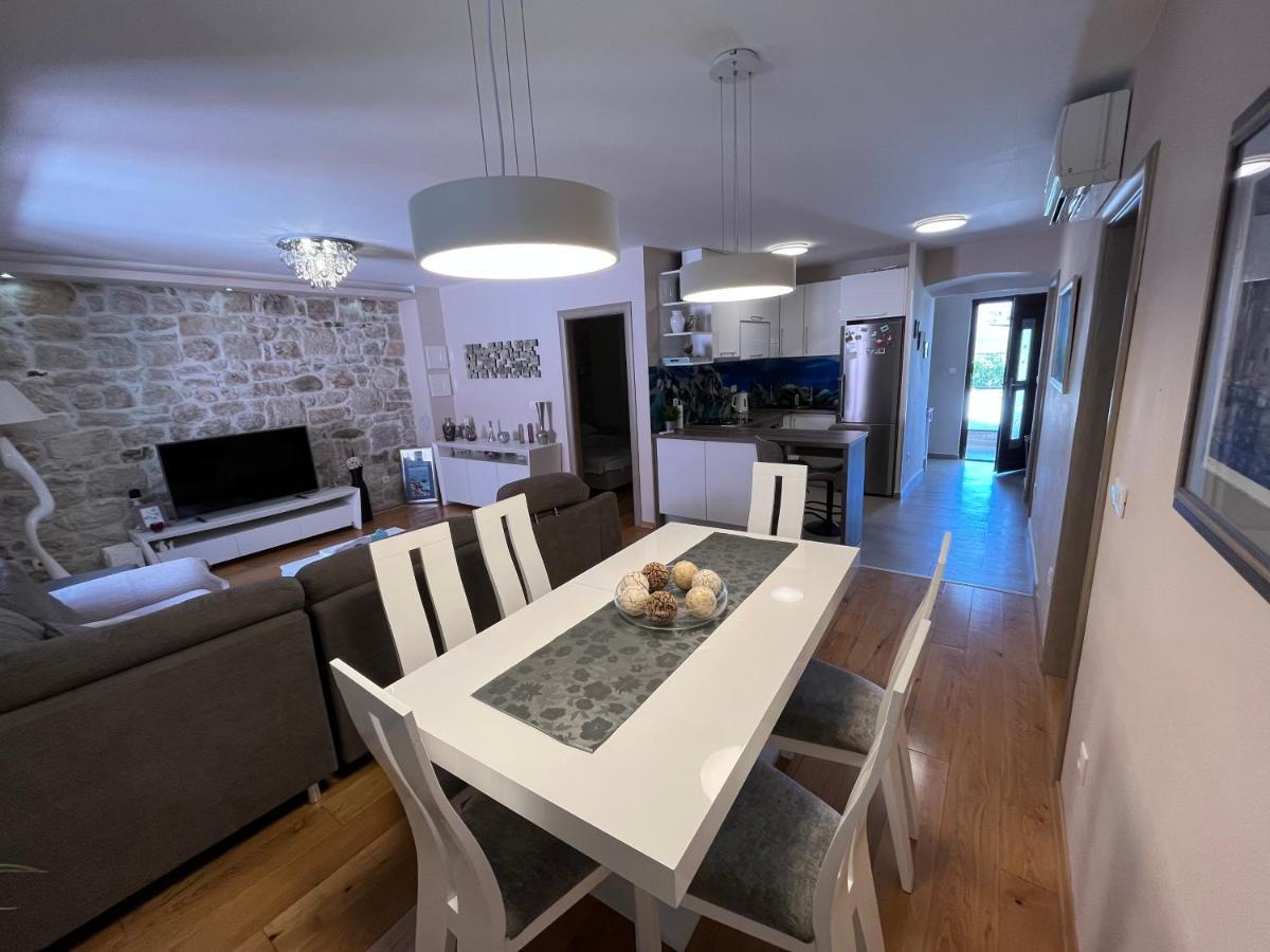 Apartment Old Town Ivo Makarska Bagian luar foto